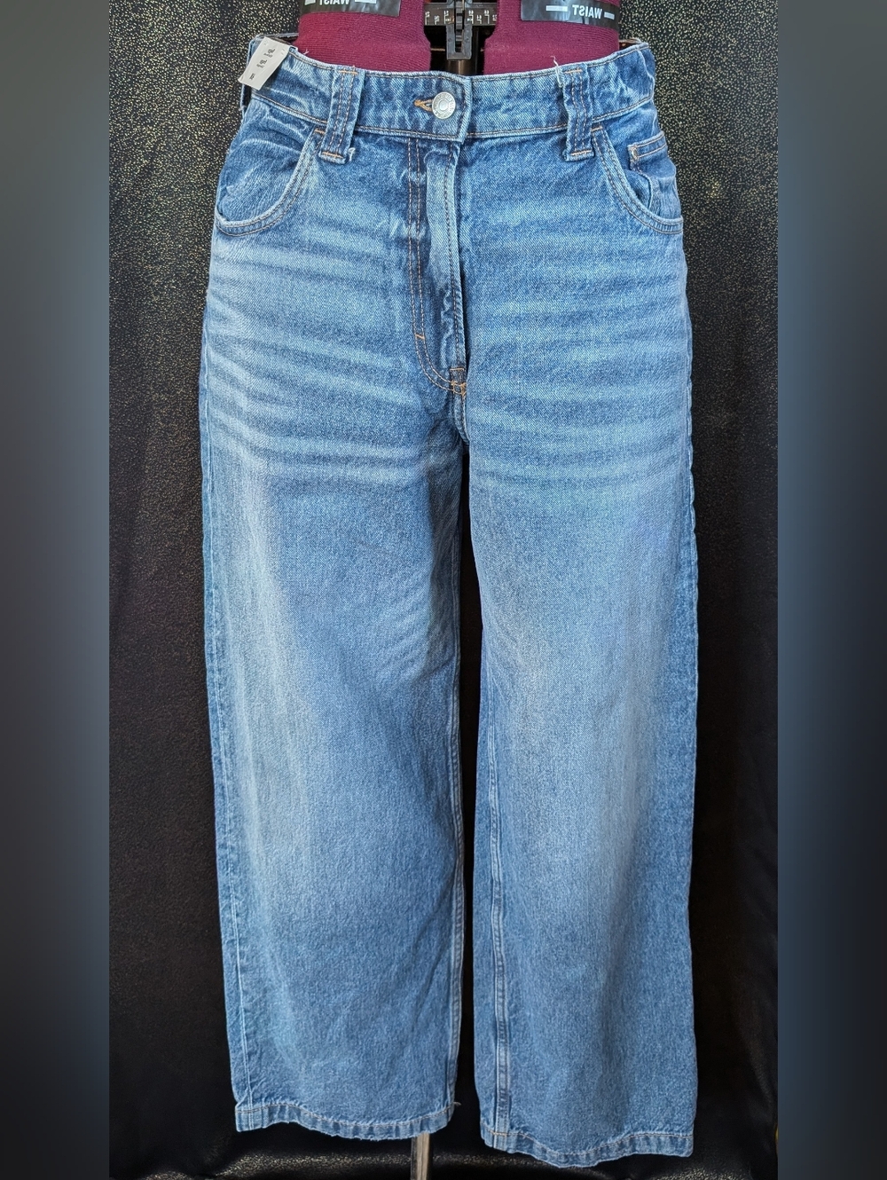 Women's H&M Baggy Jeans in Light Blue Wash, Size 20